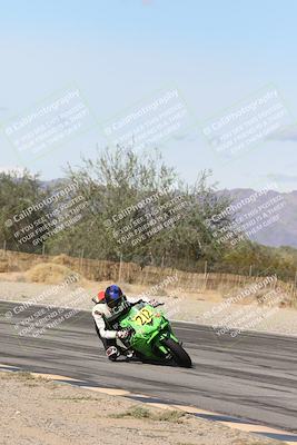 media/Nov-16-2025-Race Pace (Sun) [[8c5fa54630]]/Verified Riders/4-Turn 3 Inside (1050am)/